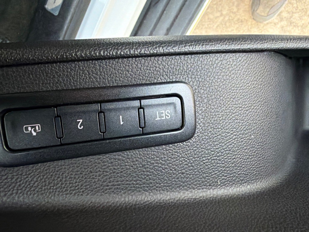 2017 GMC Yukon Image 28