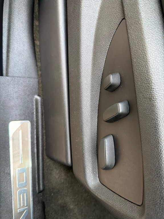 2017 GMC Yukon Image 32