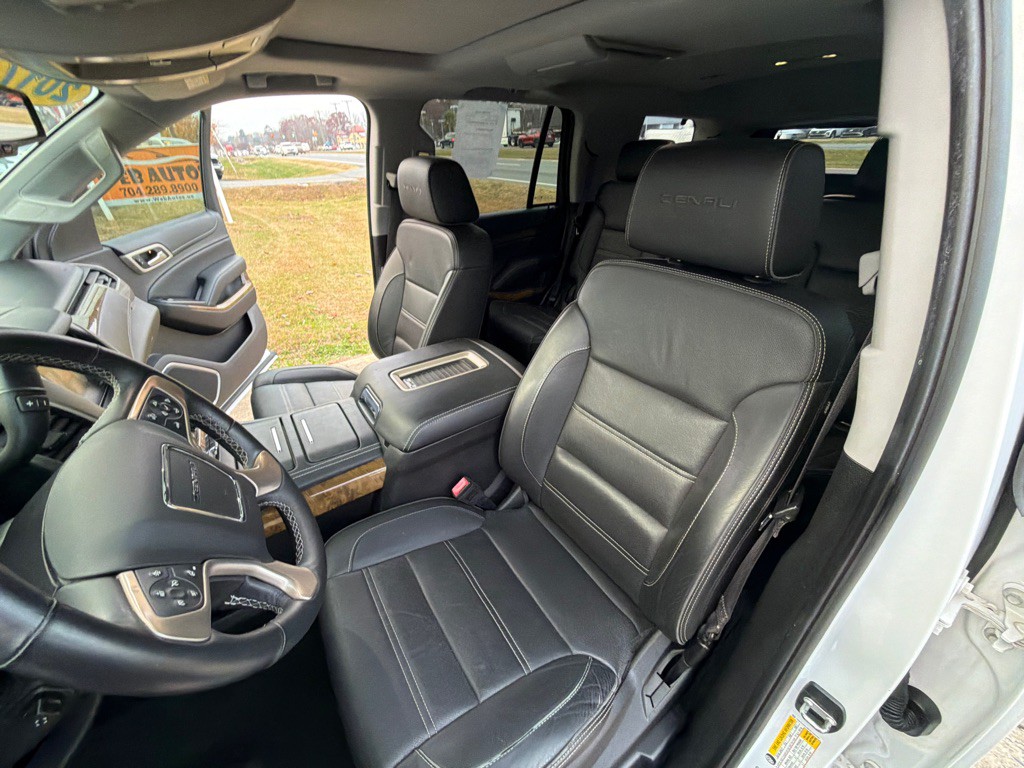 2017 GMC Yukon Image 33