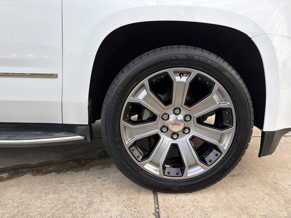 2017 GMC Yukon Image 43