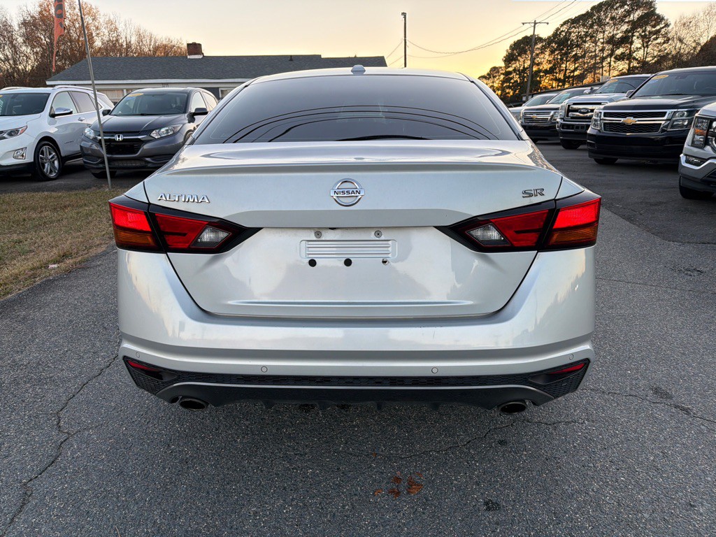 2021 Nissan Altima Image 12