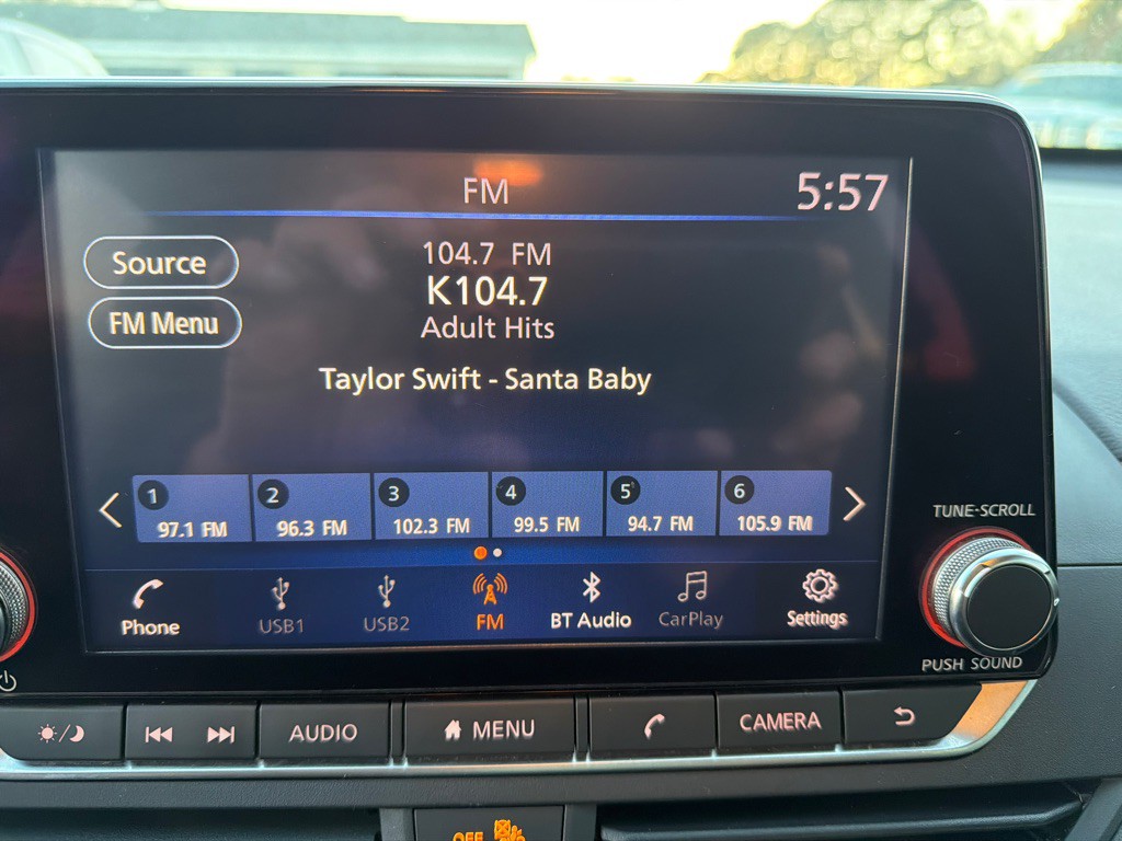 2021 Nissan Altima Image 19