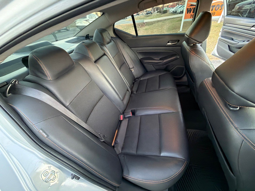 2021 Nissan Altima Image 27