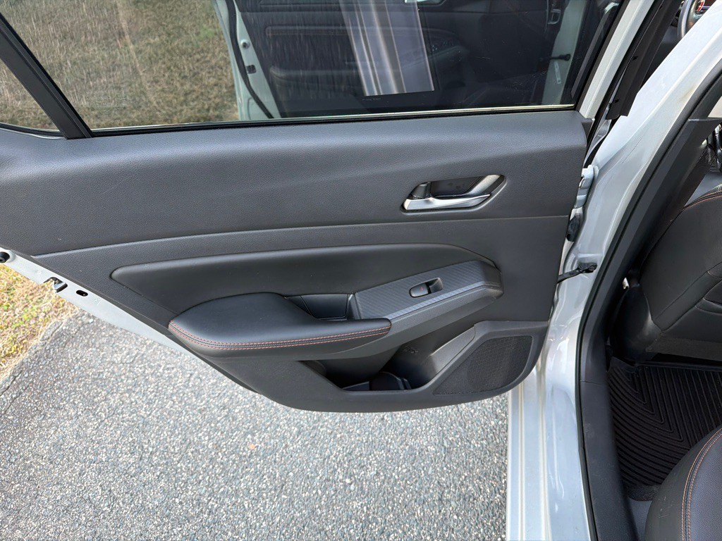 2021 Nissan Altima Image 30