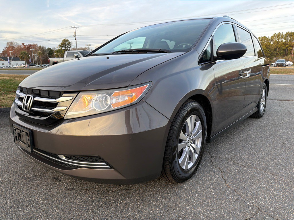 2016 Honda Odyssey Image 1
