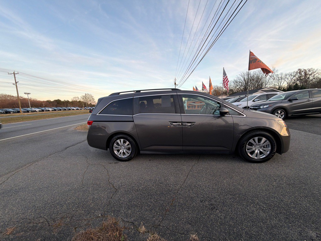 2016 Honda Odyssey Image 12