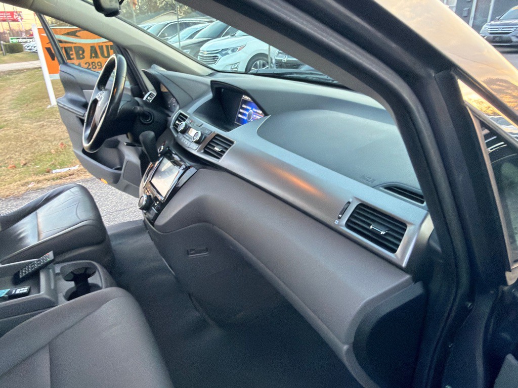 2016 Honda Odyssey Image 30