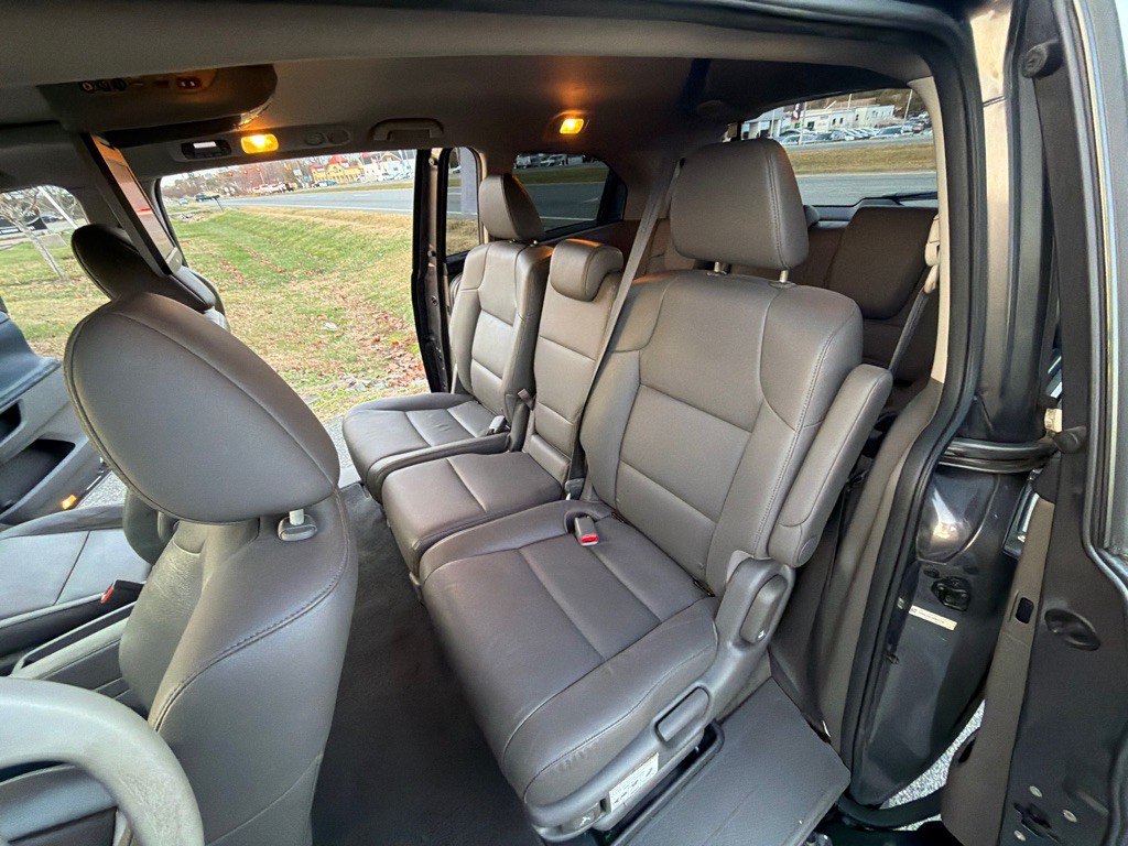2016 Honda Odyssey Image 35
