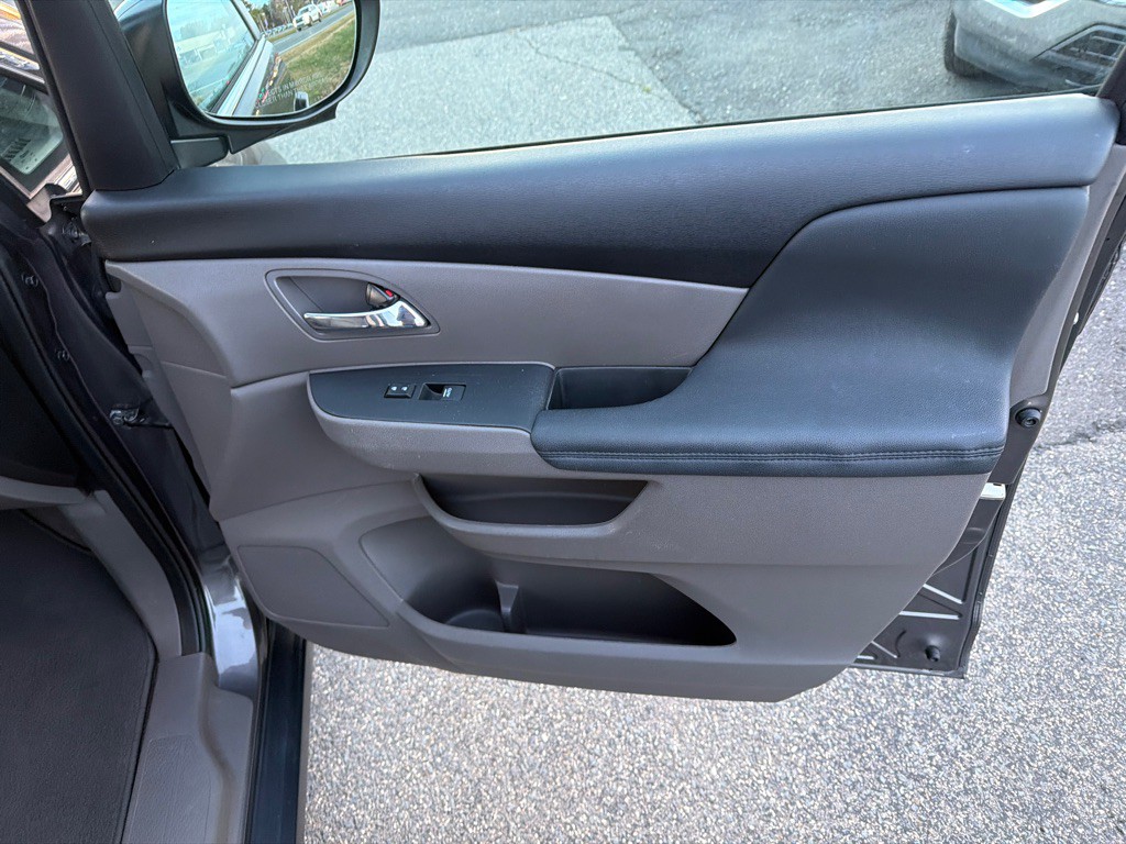 2016 Honda Odyssey Image 40