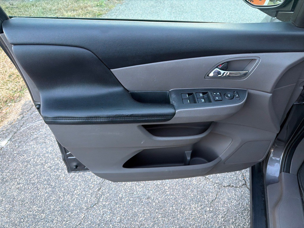 2016 Honda Odyssey Image 42