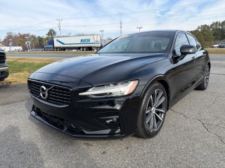 Image for 2022 Volvo S60 B5 MOMENTUM ID: 7043550