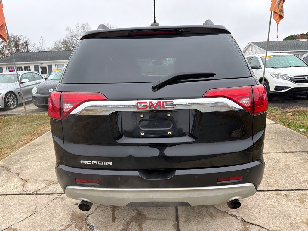 2017 GMC Acadia Image 9