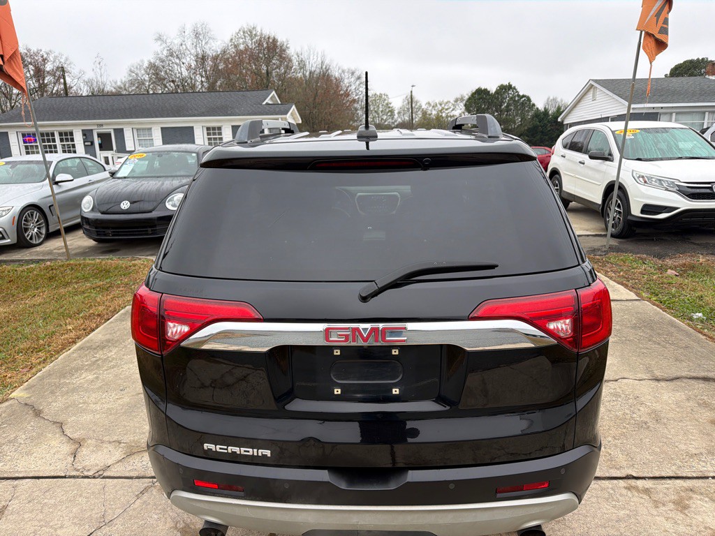 2017 GMC Acadia Image 12
