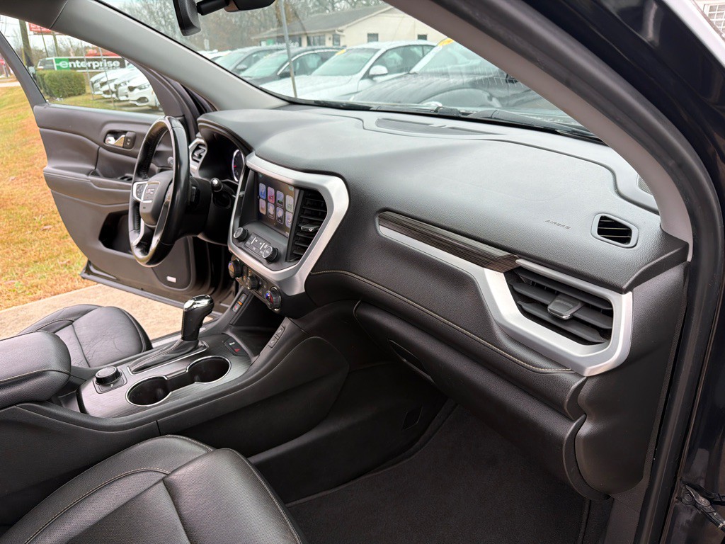 2017 GMC Acadia Image 27