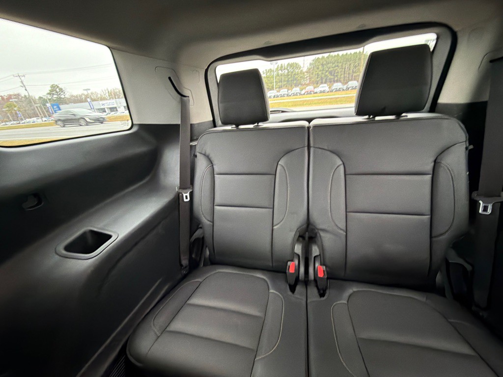 2017 GMC Acadia Image 32