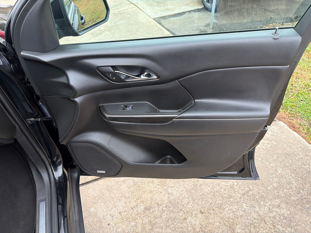 2017 GMC Acadia Image 35