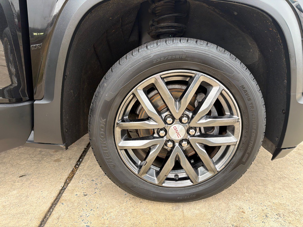 2017 GMC Acadia Image 42