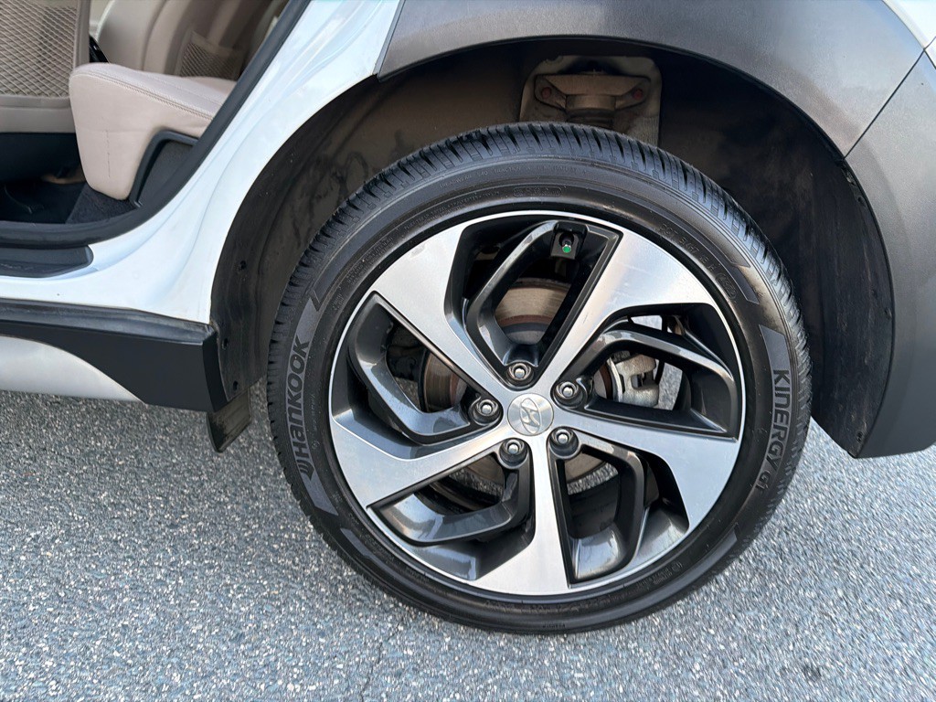 2018 Hyundai Tucson Image 32