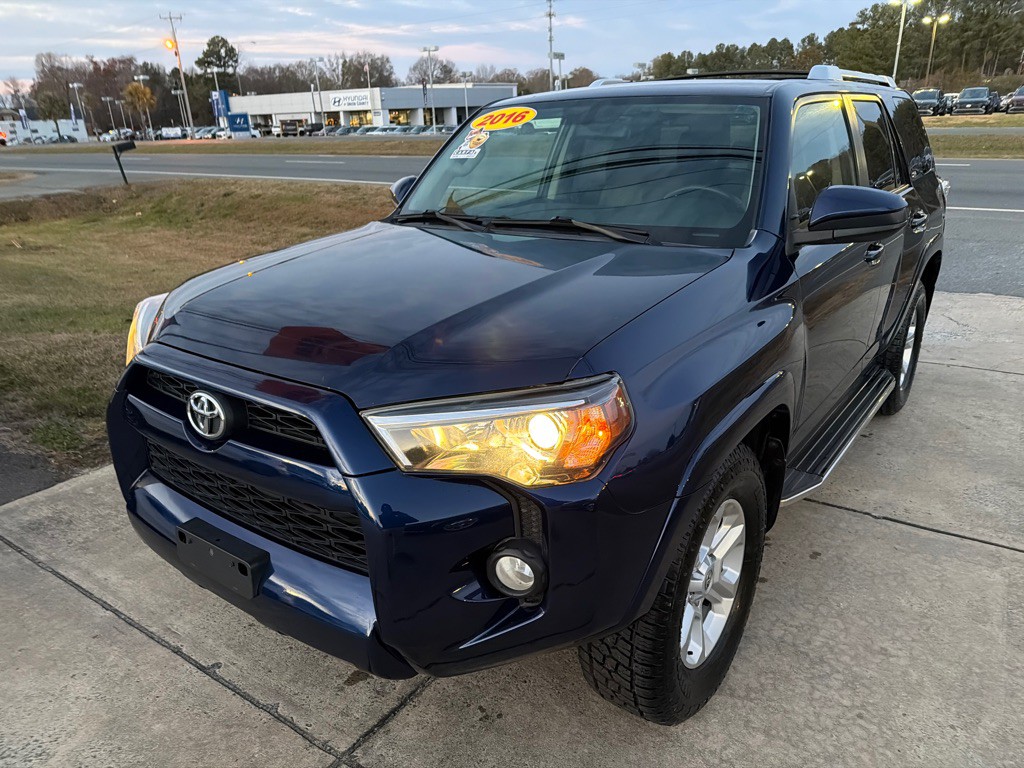 2016 Toyota 4Runner Image 4