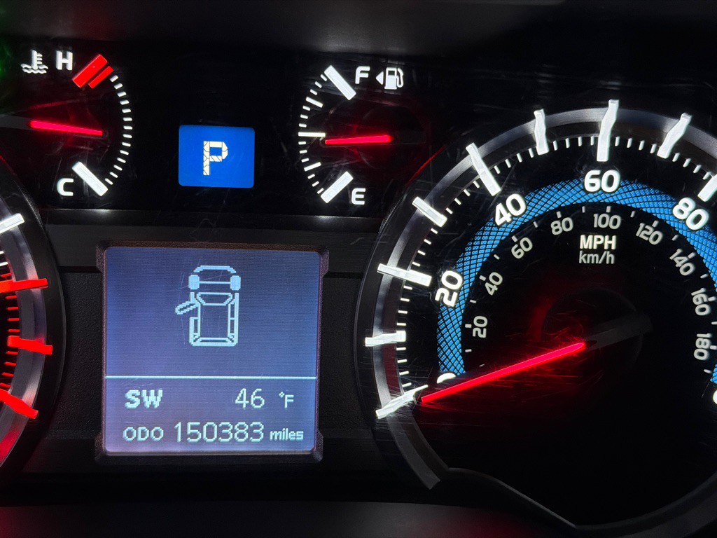 2016 Toyota 4Runner Image 16