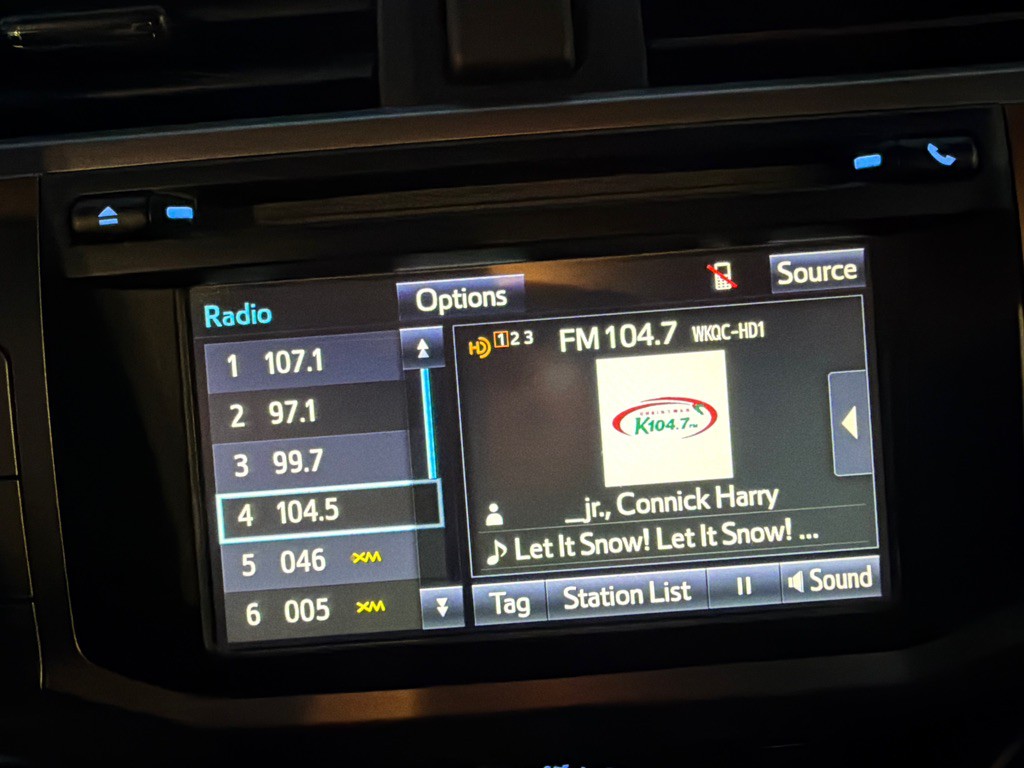 2016 Toyota 4Runner Image 18