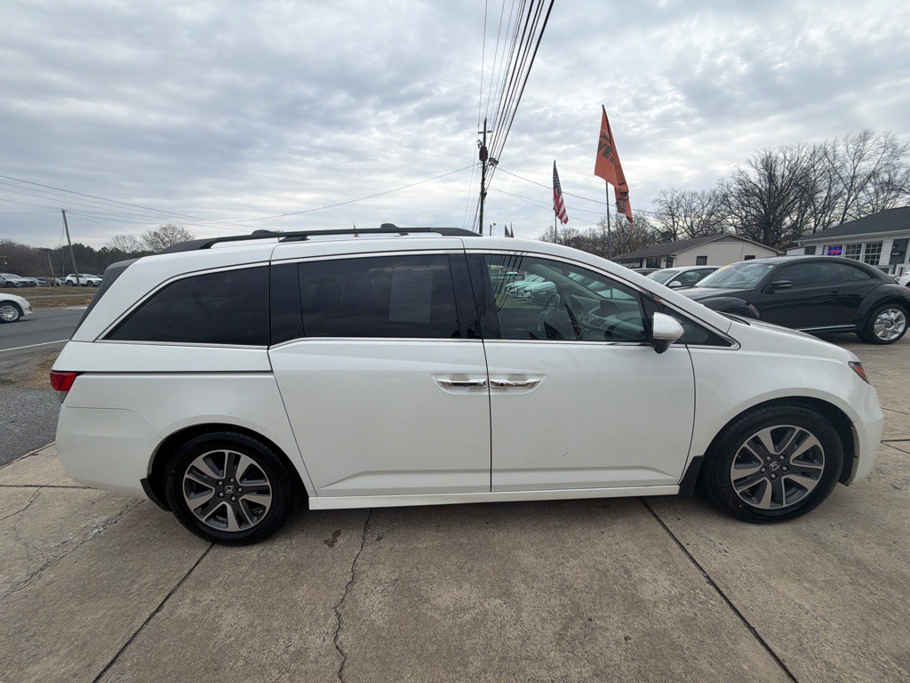 2016 Honda Odyssey Image 13