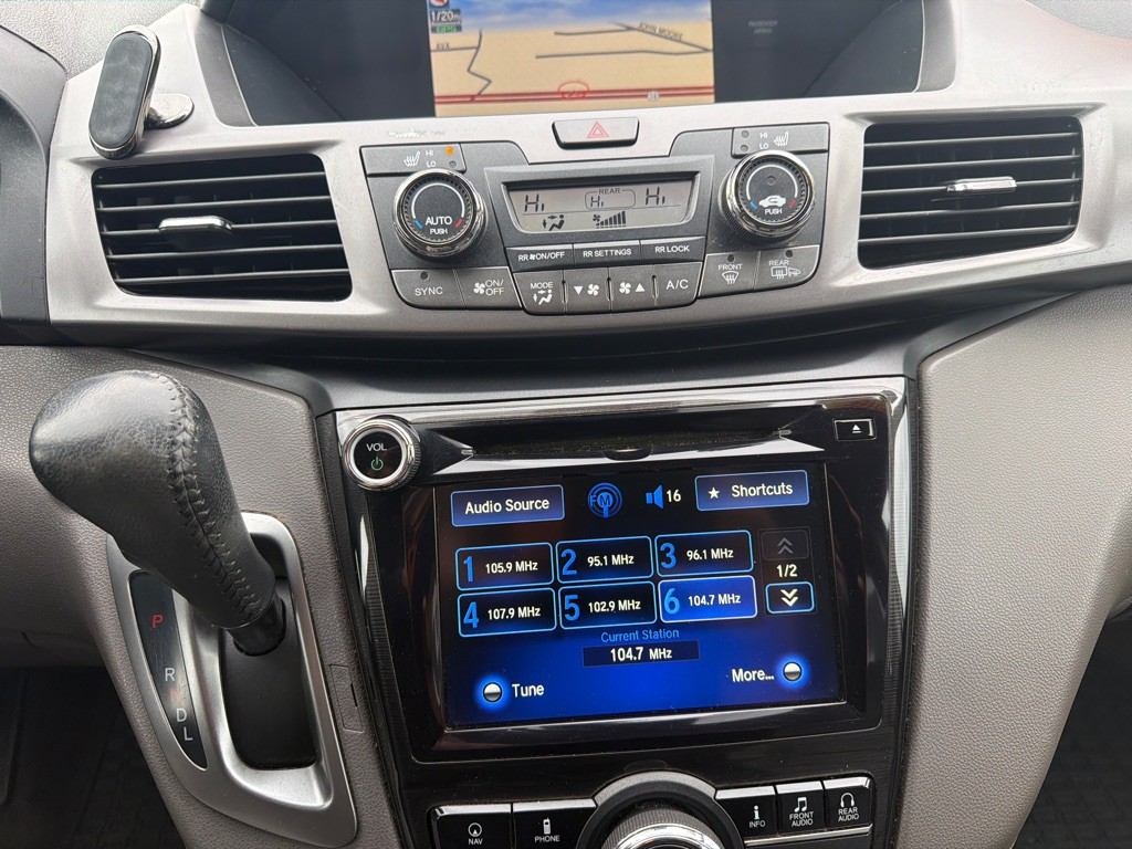 2016 Honda Odyssey Image 26