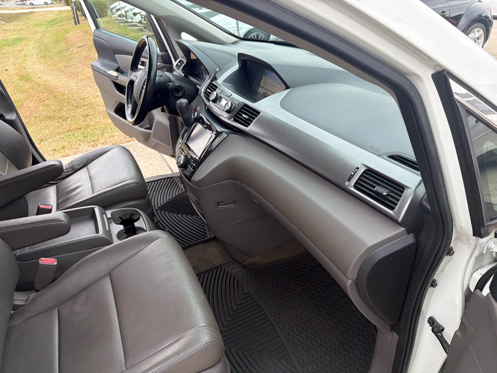 2016 Honda Odyssey Image 29