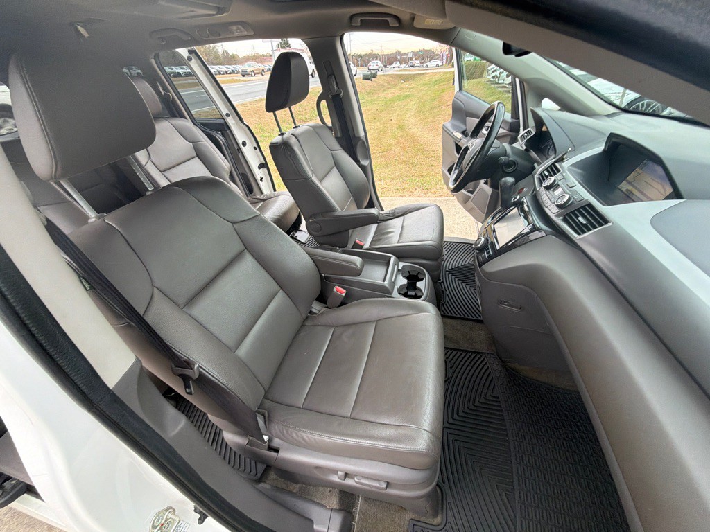 2016 Honda Odyssey Image 30