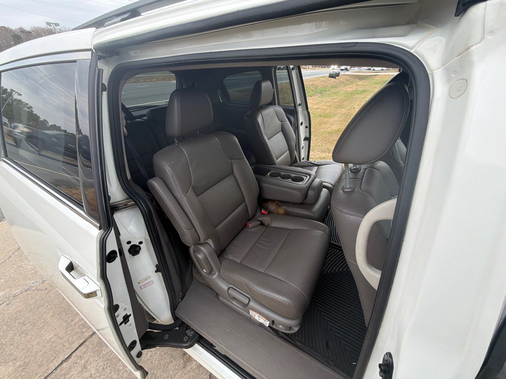 2016 Honda Odyssey Image 31