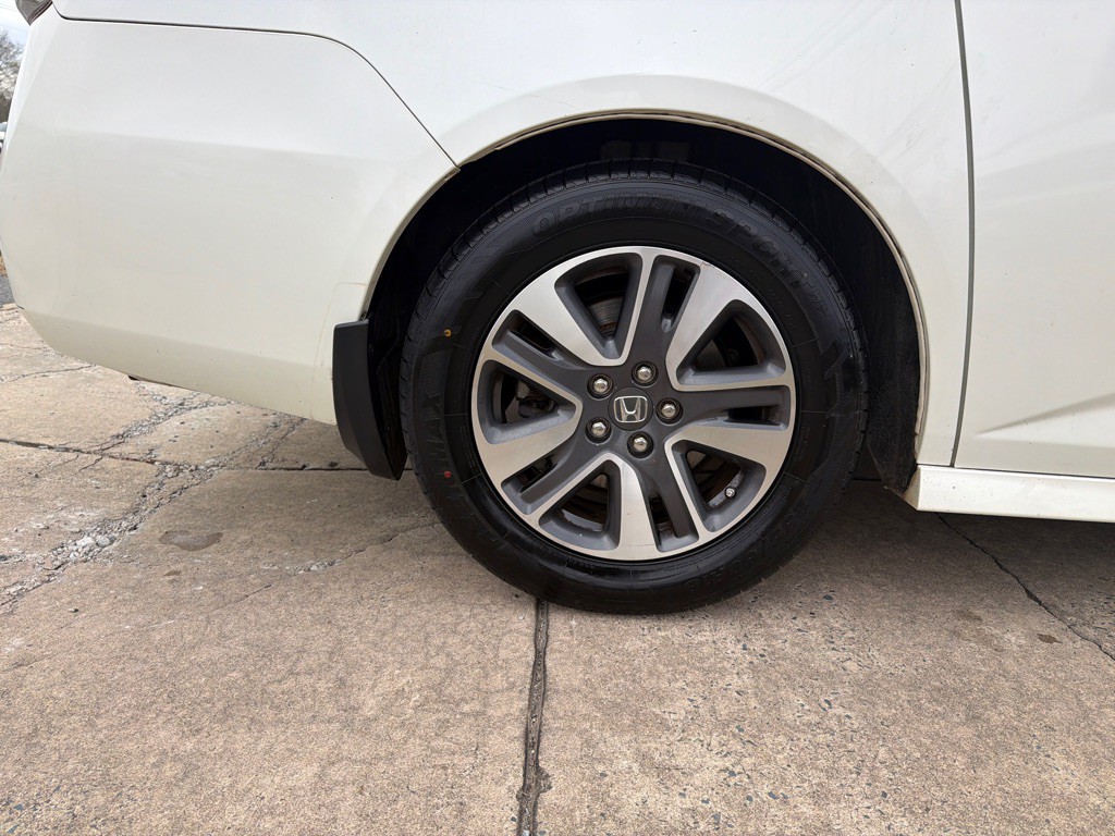 2016 Honda Odyssey Image 38