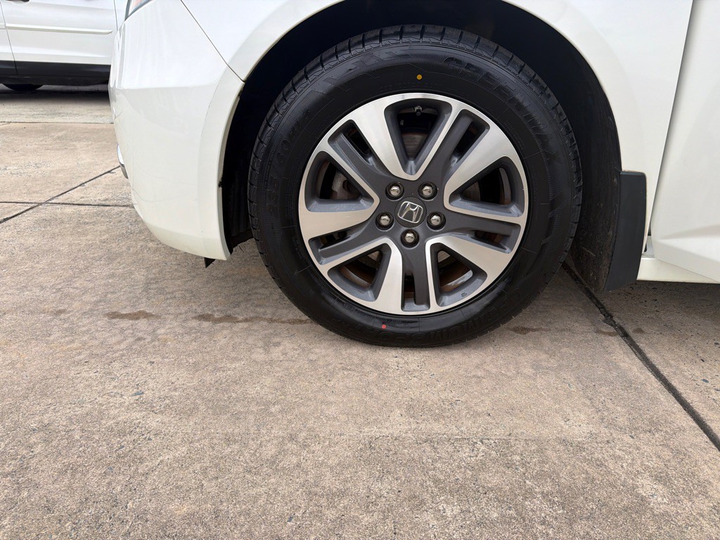 2016 Honda Odyssey Image 40