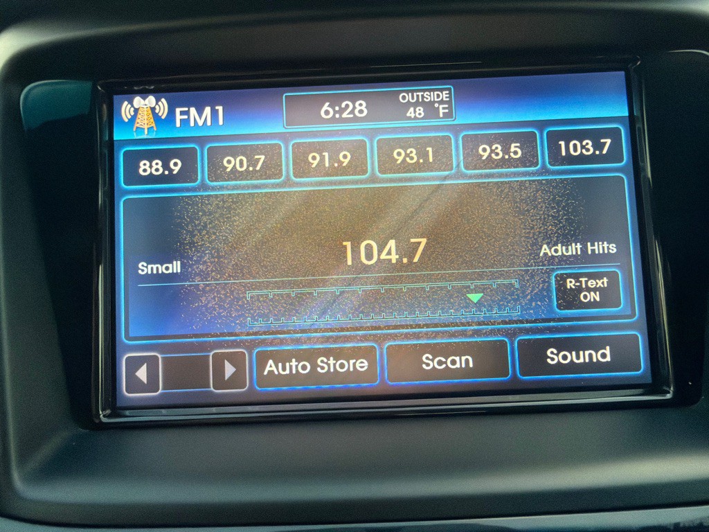 2013 Hyundai Genesis Image 16