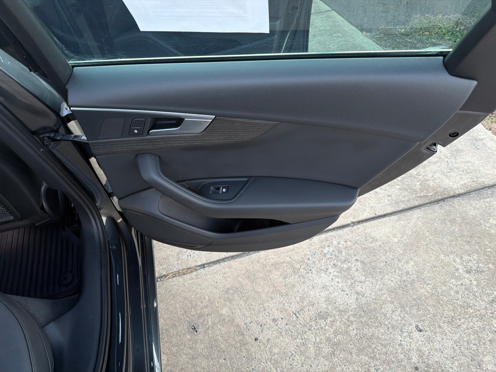 2019 Audi A4 Image 30