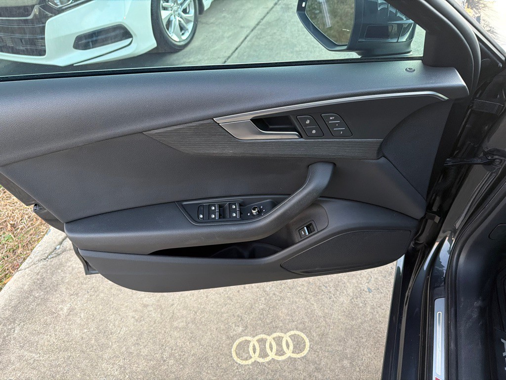 2019 Audi A4 Image 33