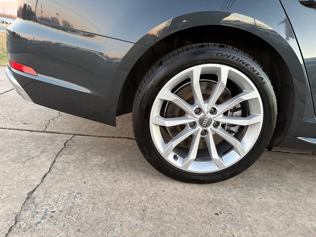 2019 Audi A4 Image 35