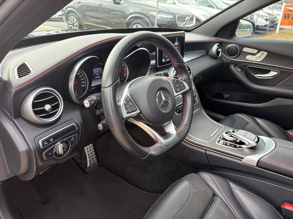 2016 Mercedes-Benz C-Class Image 25