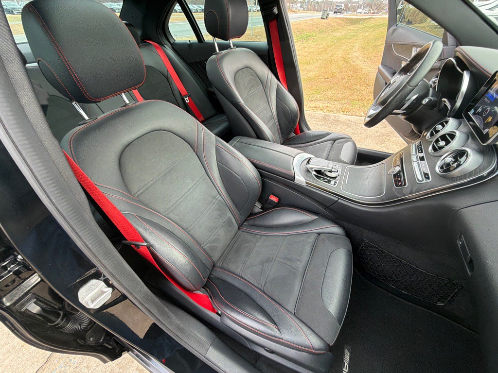 2016 Mercedes-Benz C-Class Image 27