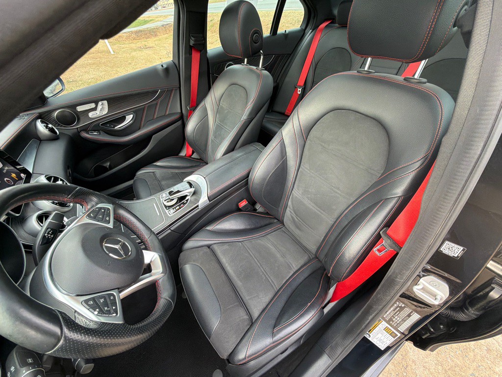 2016 Mercedes-Benz C-Class Image 28