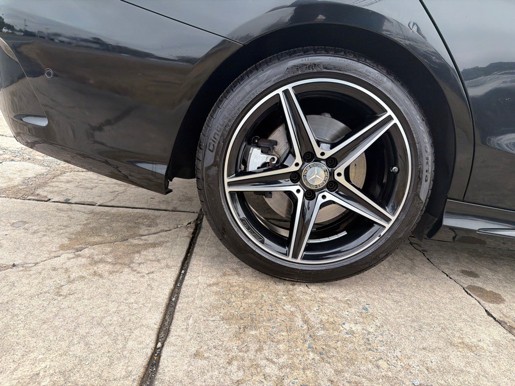 2016 Mercedes-Benz C-Class Image 36