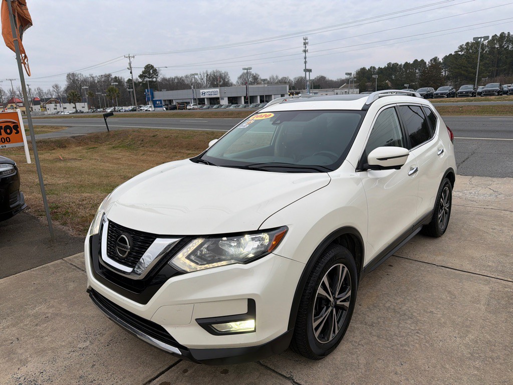 2020 Nissan Rogue Image 4