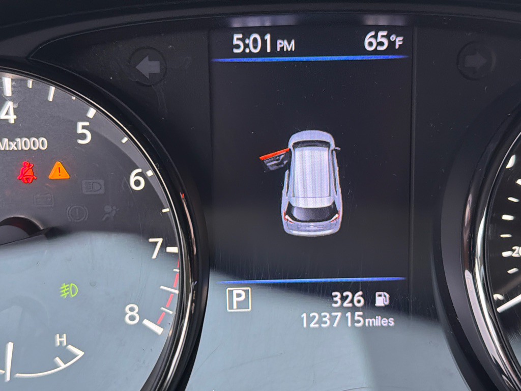 2020 Nissan Rogue Image 18