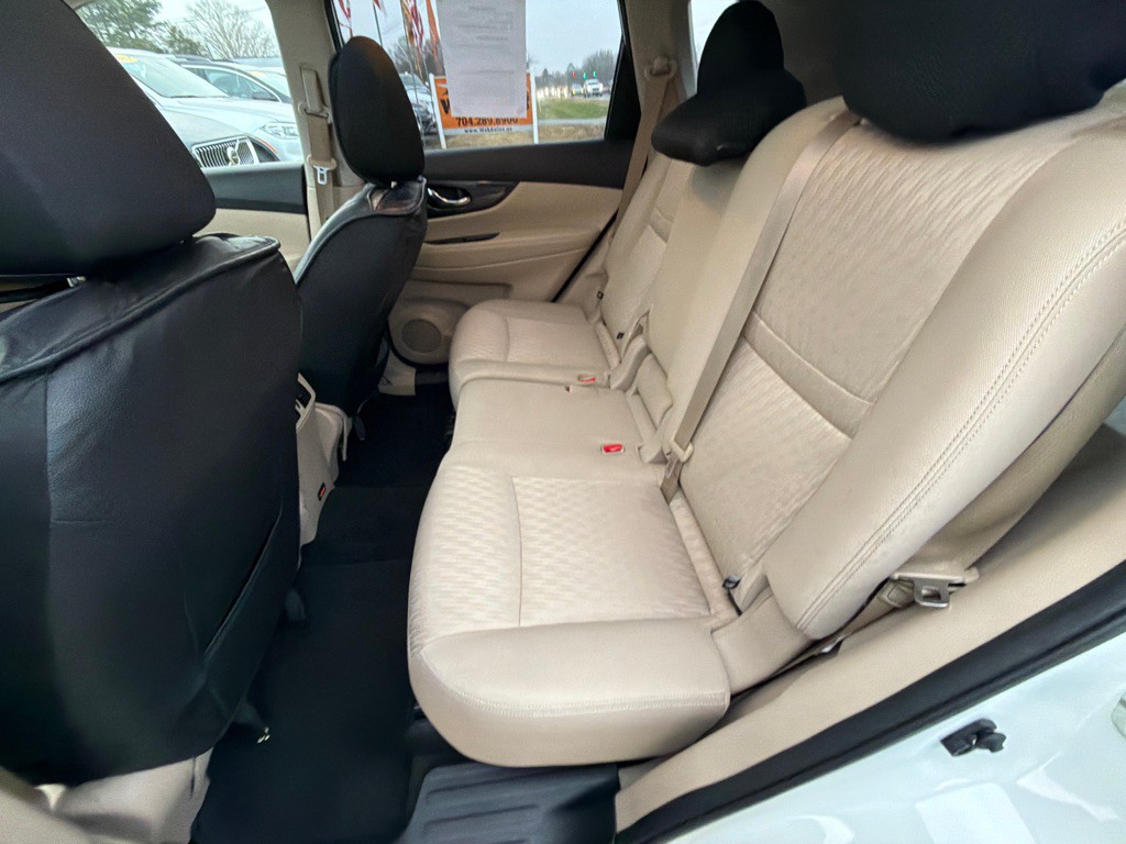 2020 Nissan Rogue Image 27