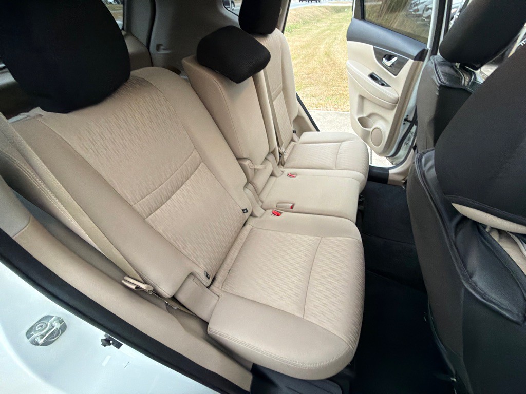 2020 Nissan Rogue Image 28