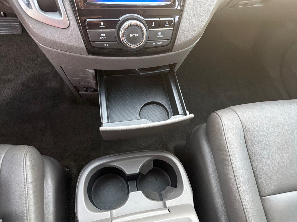 2016 Honda Odyssey Image 19