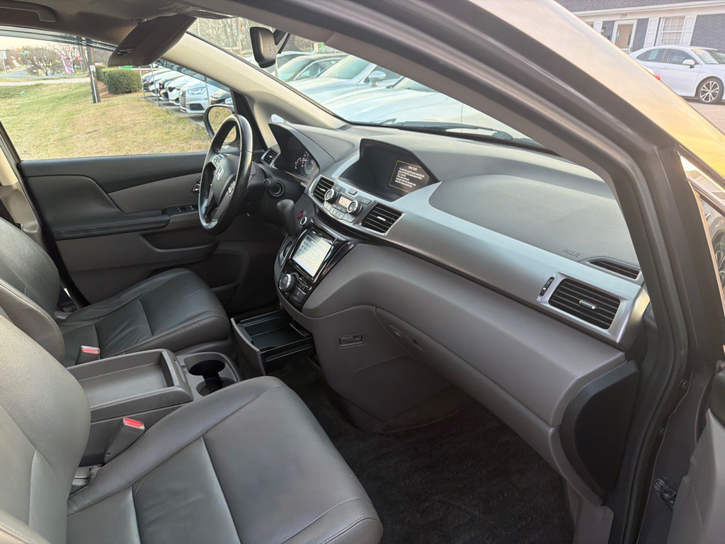 2016 Honda Odyssey Image 22