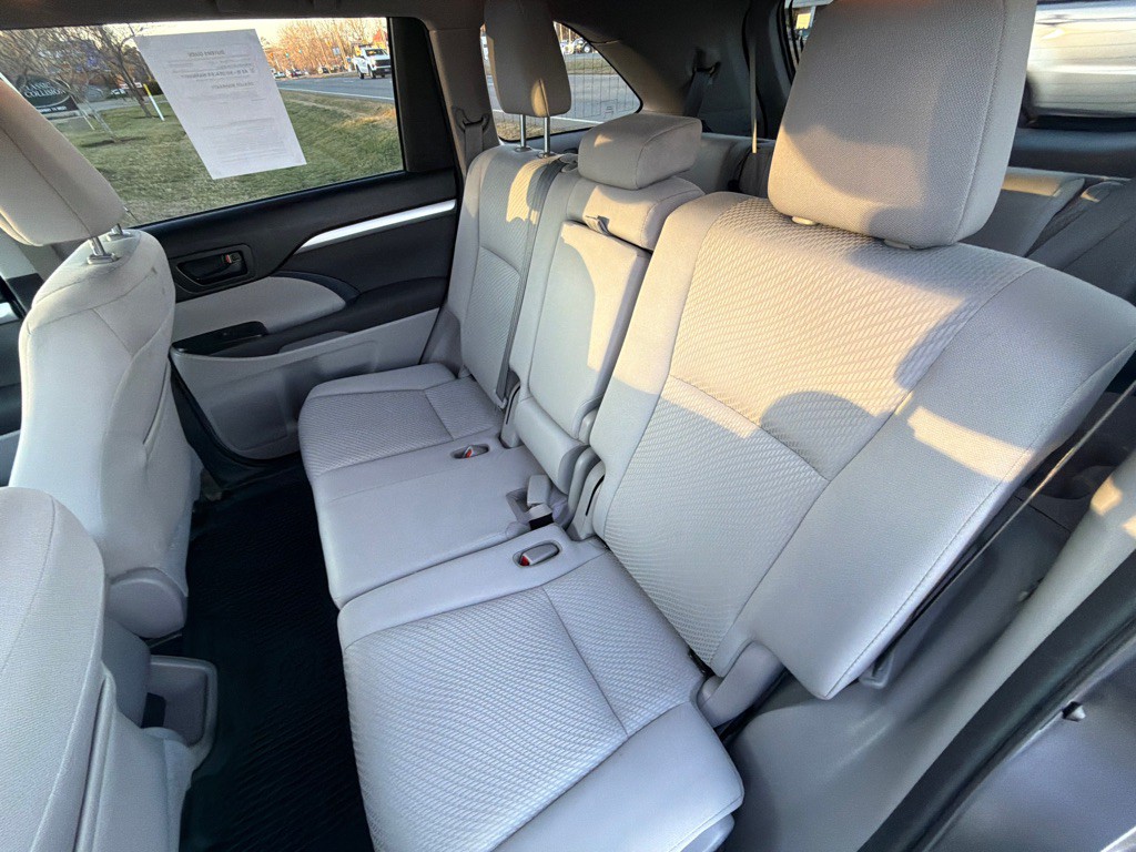 2018 Toyota Highlander Image 29