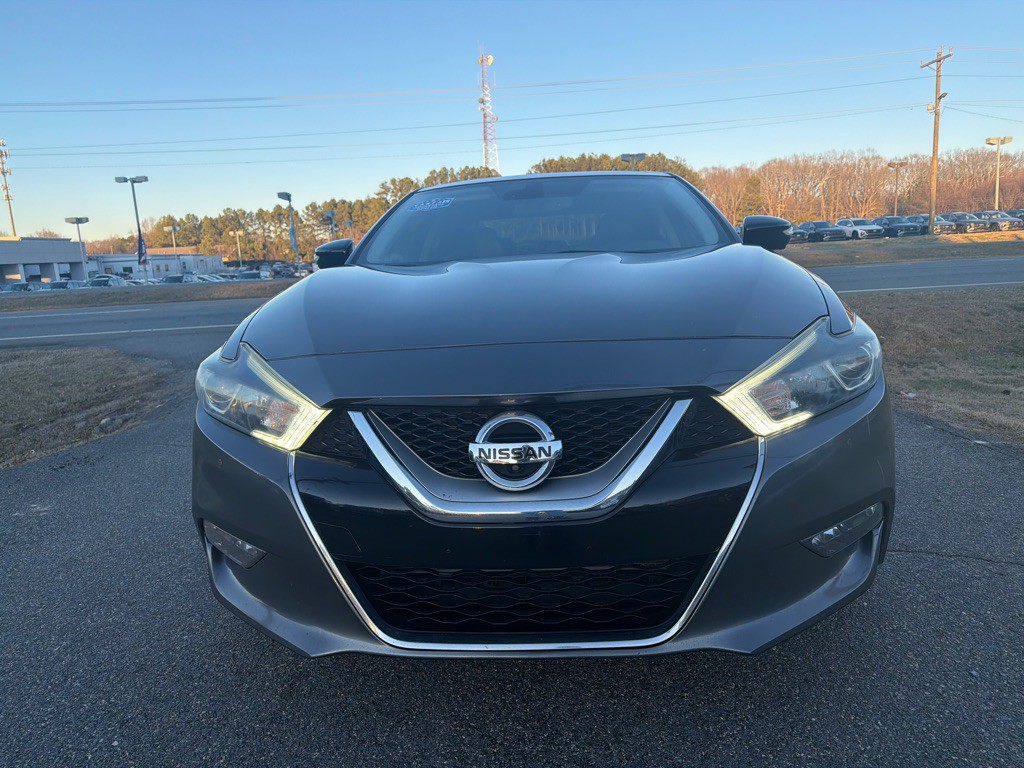 2017 Nissan Maxima Image 3