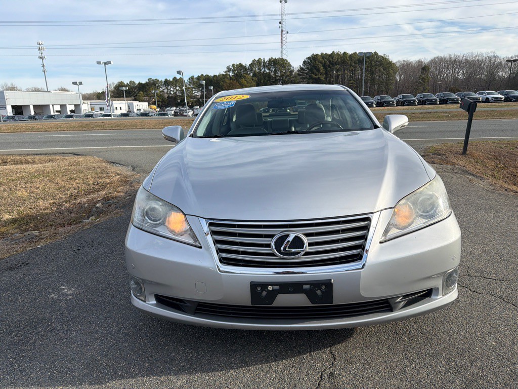 2012 Lexus ES Image 3
