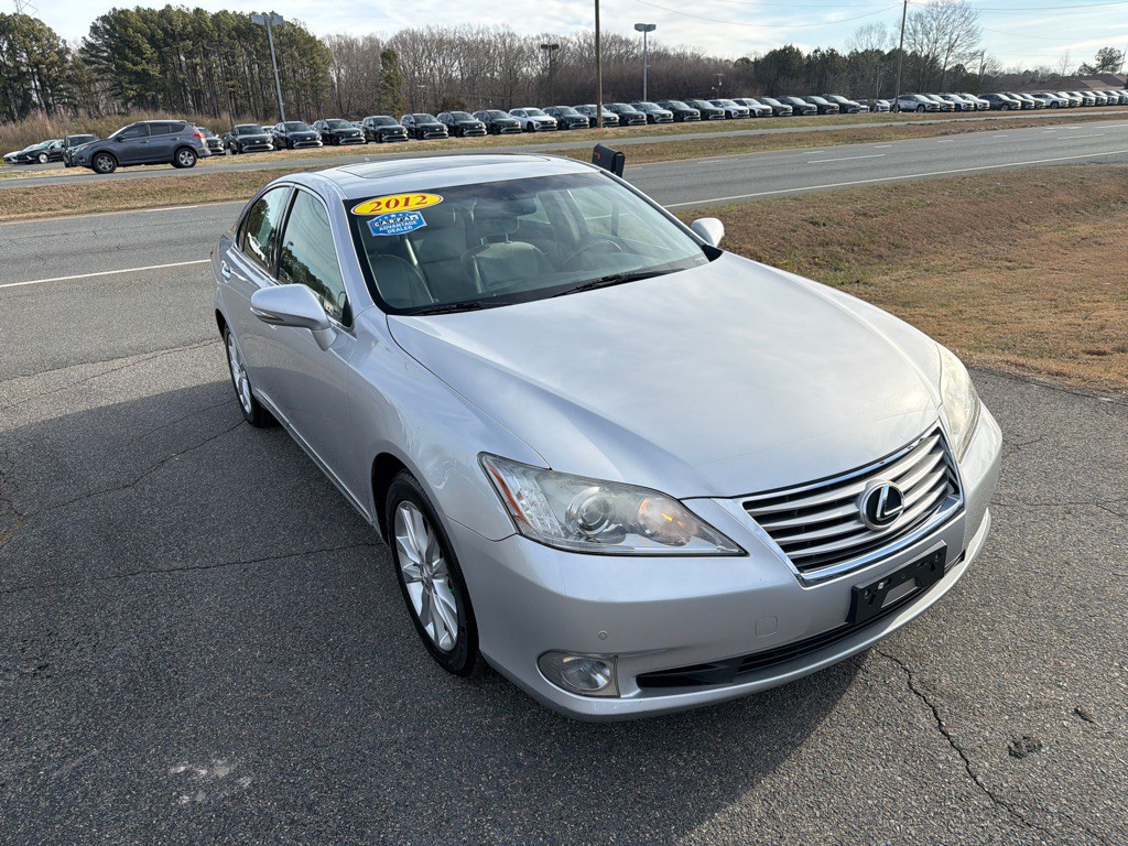 2012 Lexus ES Image 5